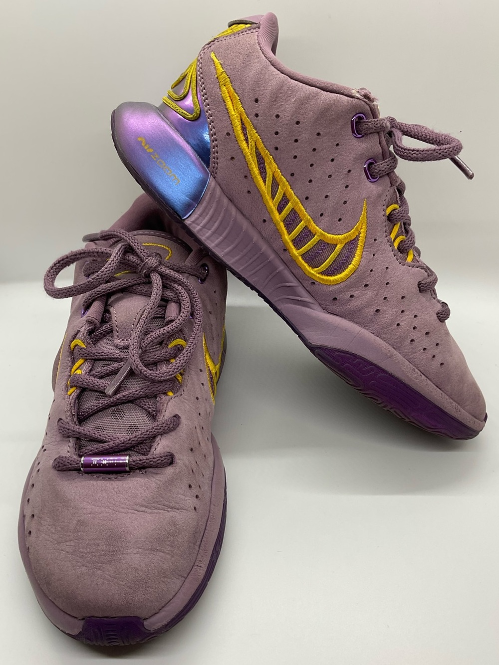 NIKE Lebron XXI Freshwater Big Kids' Basketball Shoes "Violet Dust" Size 3.5Y